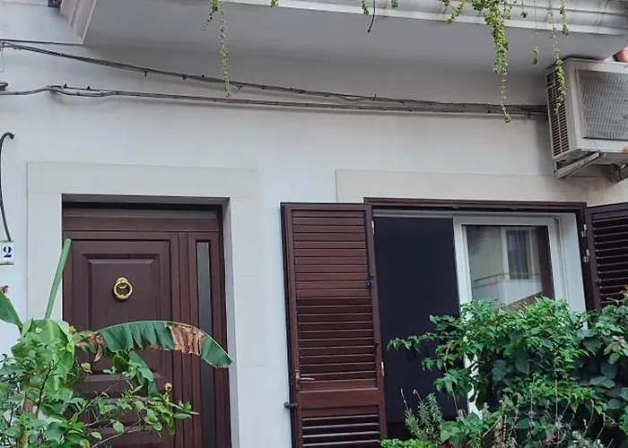 Casa A 100mt Mare 公寓 *